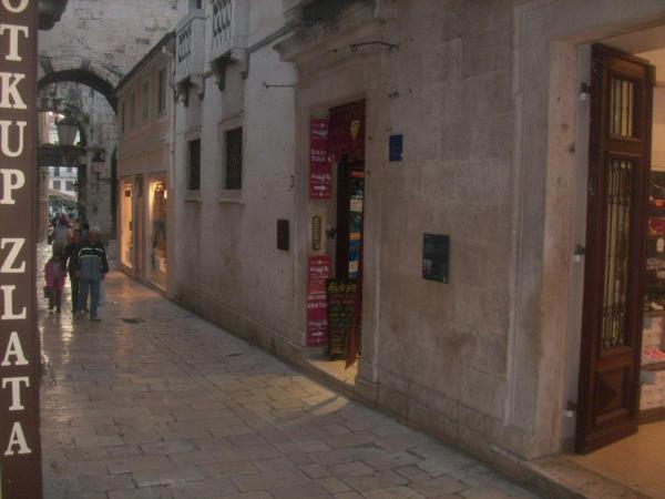 Opium Old City Apartment Split Buitenkant foto